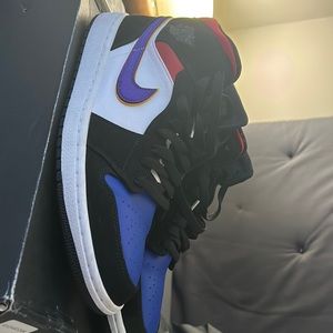 Air Jordan 1 Mid SE